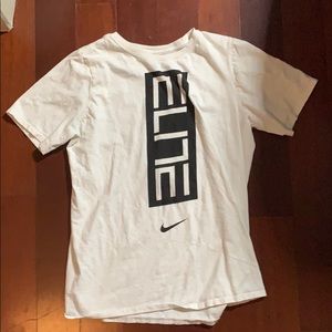 Nike T-shirt